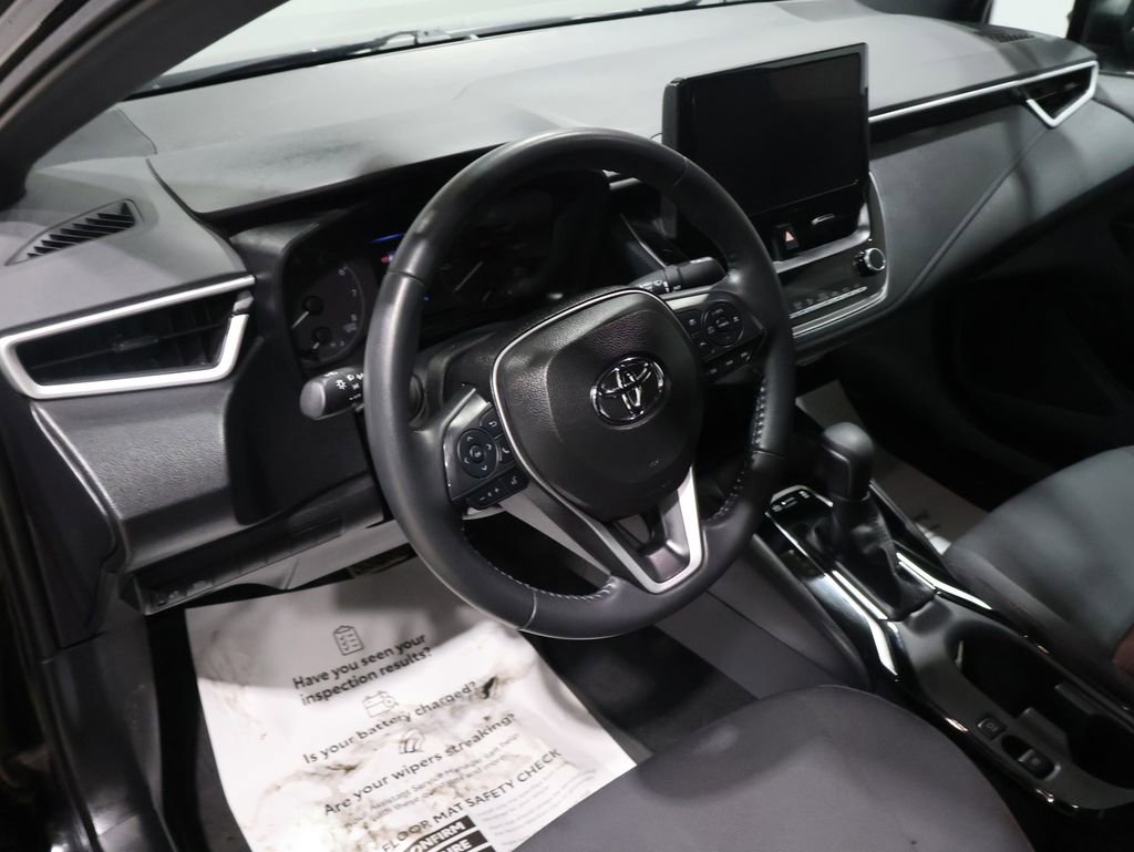 Used 2025 Toyota Corolla SE image 21