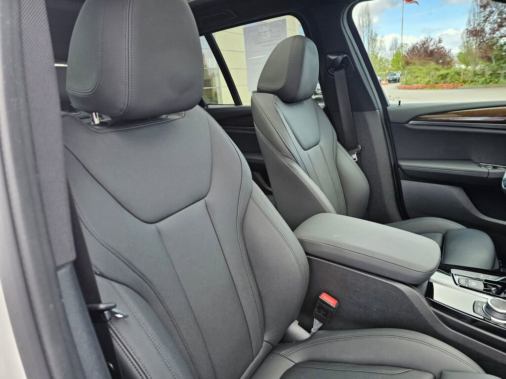 Used 2021 BMW X3 xDrive30i w/ Convenience Package image 12