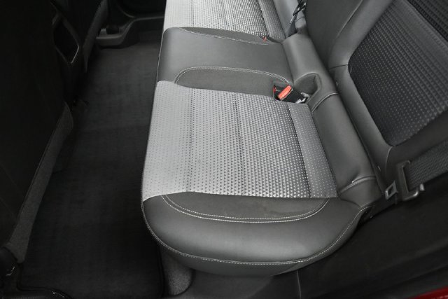 Used 2025 Chevrolet Trax LT FWD image 22