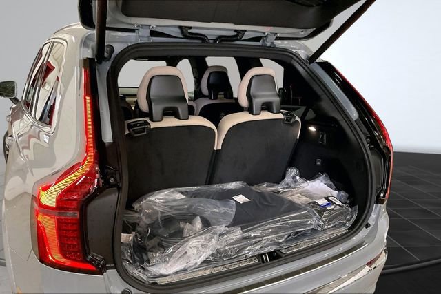 New 2026 Volvo XC90 T8 Plus w/ Protection Package Premier image 6