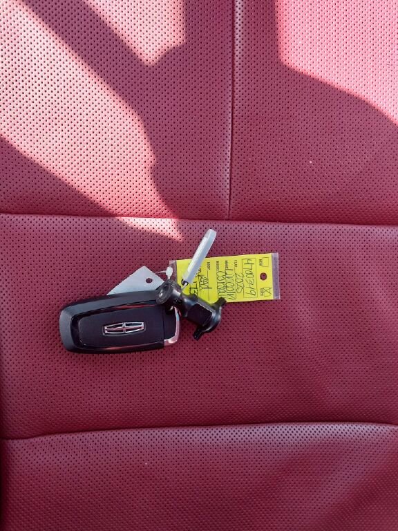 Used 2025 Lincoln Corsair Grand Touring w/ Equipment Group 301A image 4