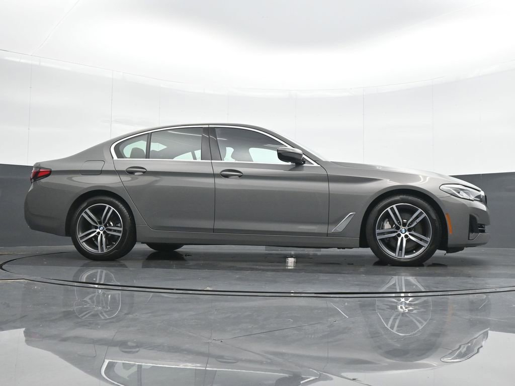 Used 2022 BMW 530i xDrive image 22