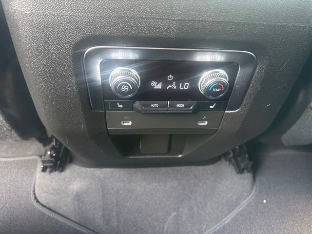 Used 2022 GMC Yukon AT4 AWD/4WD image 22