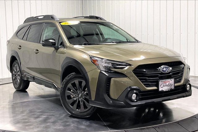 Used 2025 Subaru Outback Onyx Edition AWD/4WD image 3