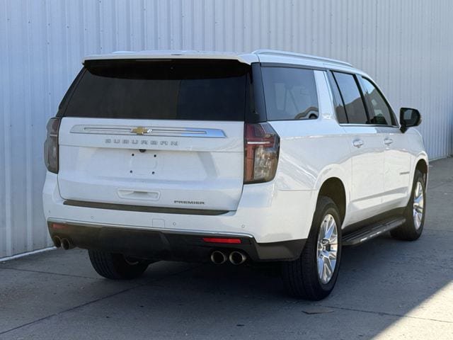 Used 2023 Chevrolet Suburban Premier AWD/4WD image 4
