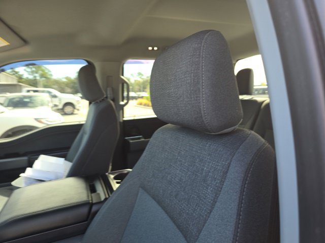 Used 2024 Ford F150 Lightning XLT AWD/4WD image 8