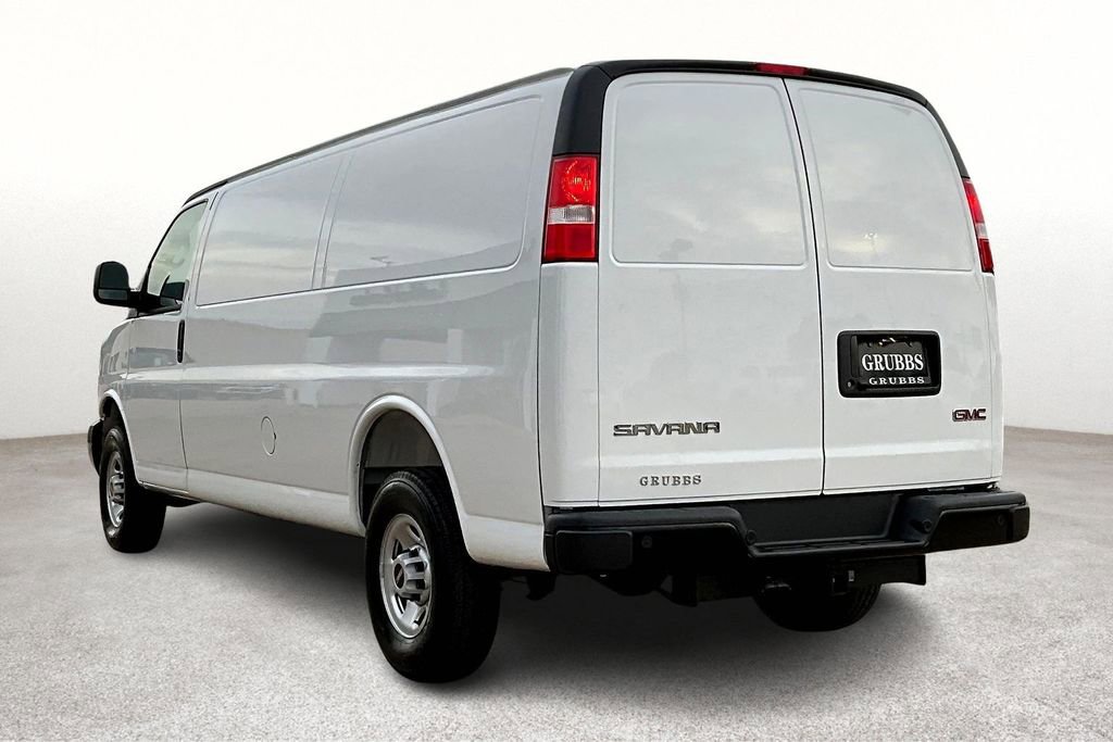New 2025 GMC Savana 3500 Extended w/ Driver Convenience Package image 4