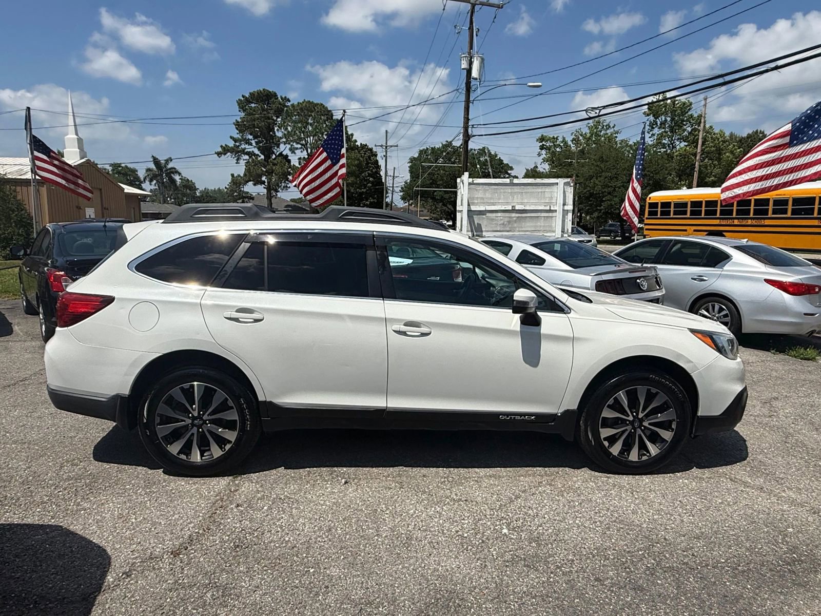 Used 2016 Subaru Outback 2.5i Limited AWD/4WD image 4