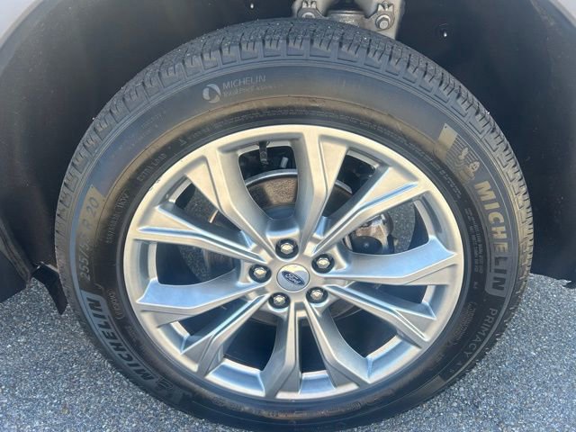 Certified 2023 Ford Explorer XLT w/ Equipment Group 202A image 11