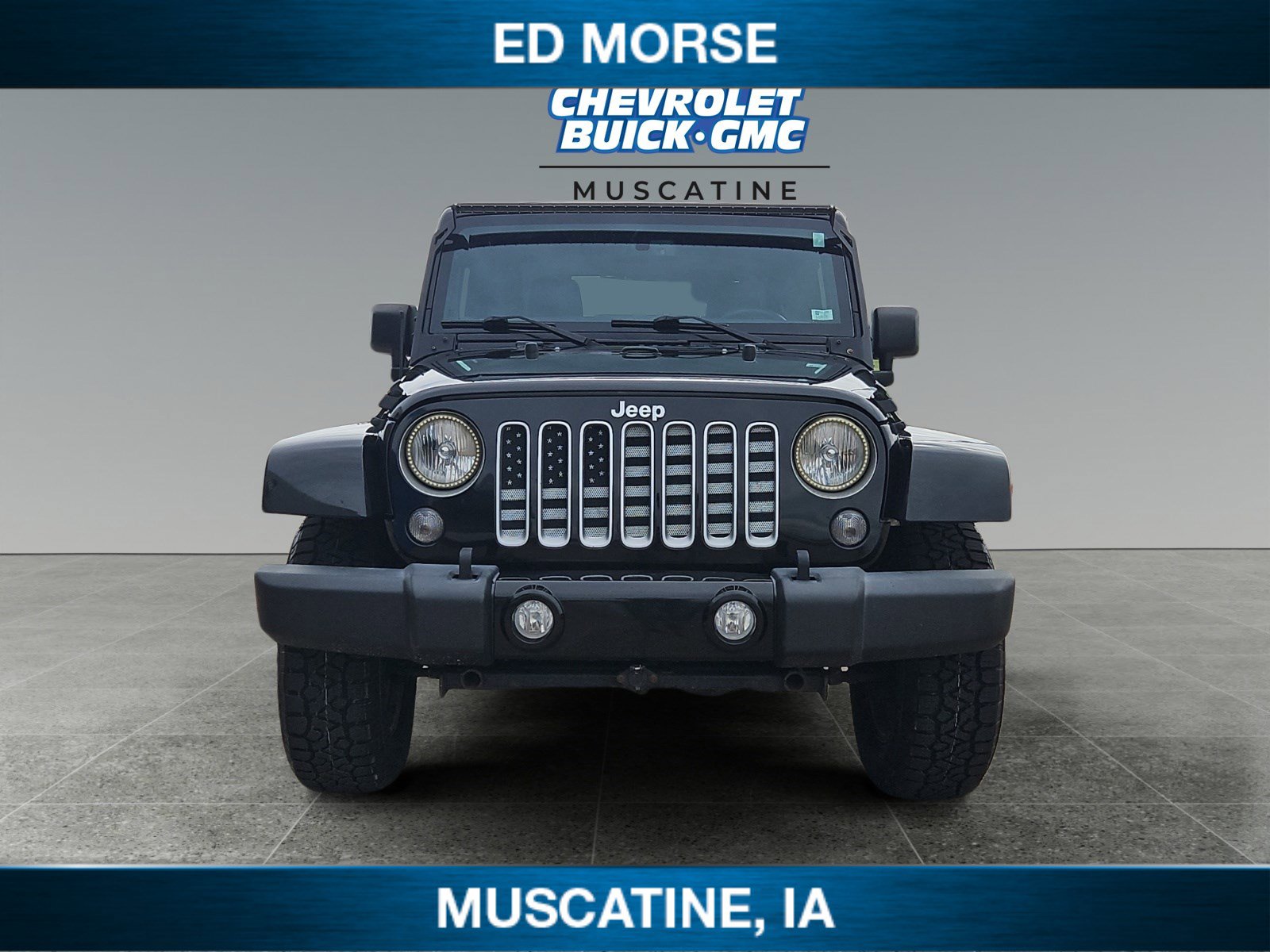 Used 2016 Jeep Wrangler Sahara w/ Dual Top Group AWD/4WD image 8