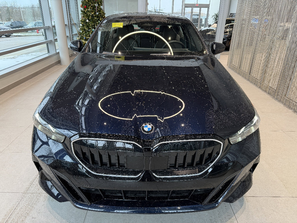 New 2026 BMW 530i xDrive w/ M Sport Package AWD/4WD image 2