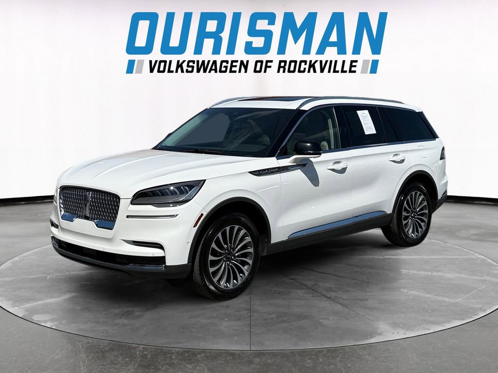 Used 2024 Lincoln Aviator Reserve w/ Equipment Group 201A AWD/4WD image 2