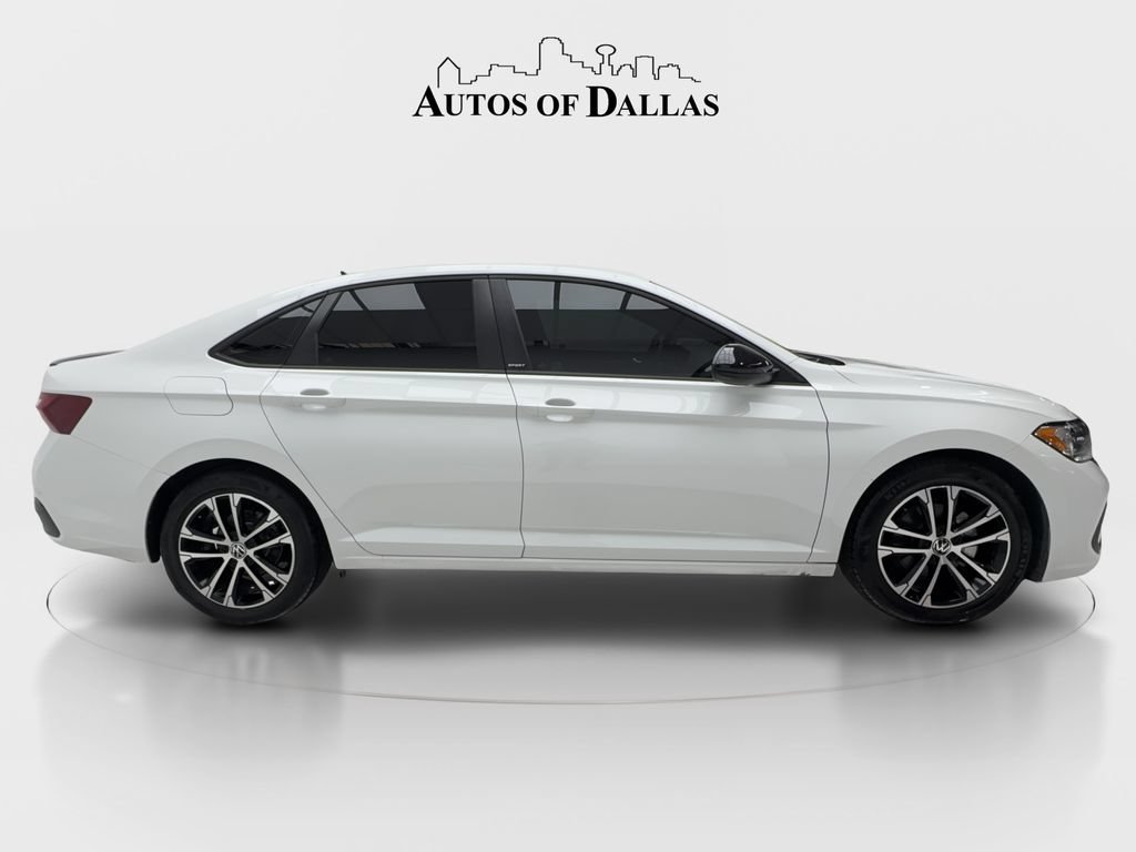 Used 2024 Volkswagen Jetta Sport FWD image 6