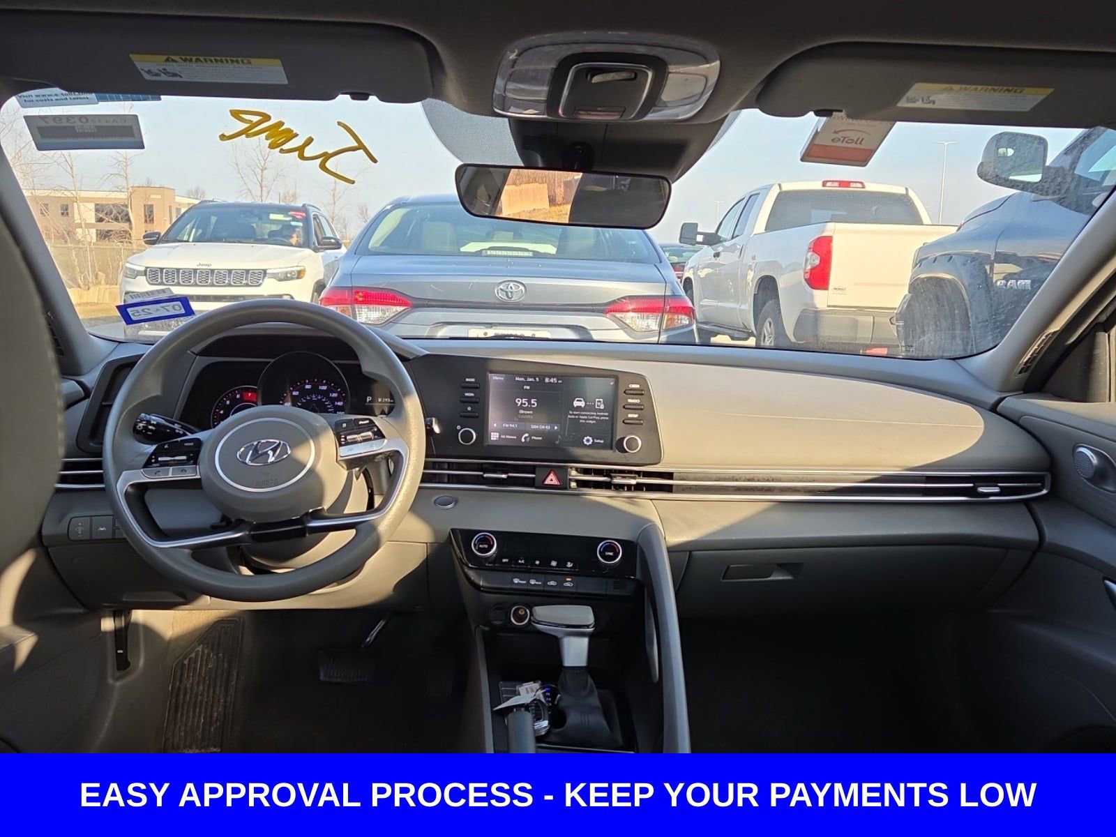 Used 2023 Hyundai Elantra SEL image 8