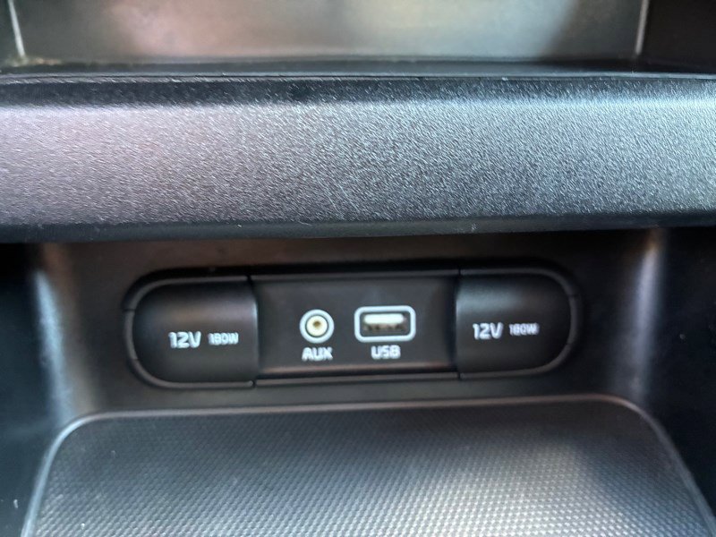 Used 2019 Kia Forte LXS FWD image 11