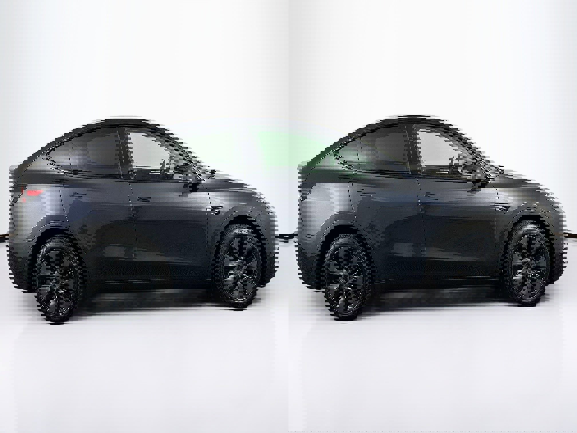 Used 2025 Tesla Model Y Long Range image 12