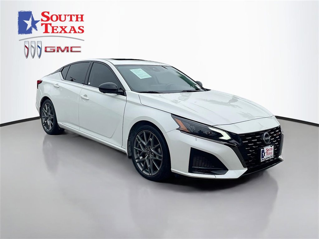 Used 2023 Nissan Altima 2.0 SR