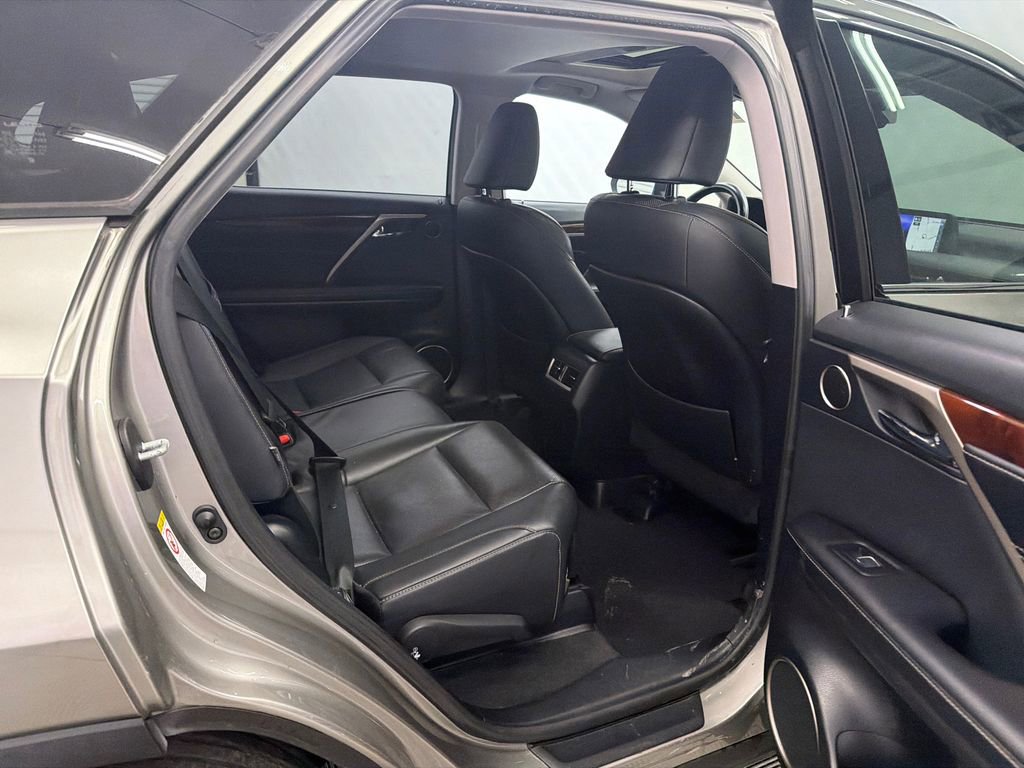 Used 2019 Lexus RX 350L AWD image 17