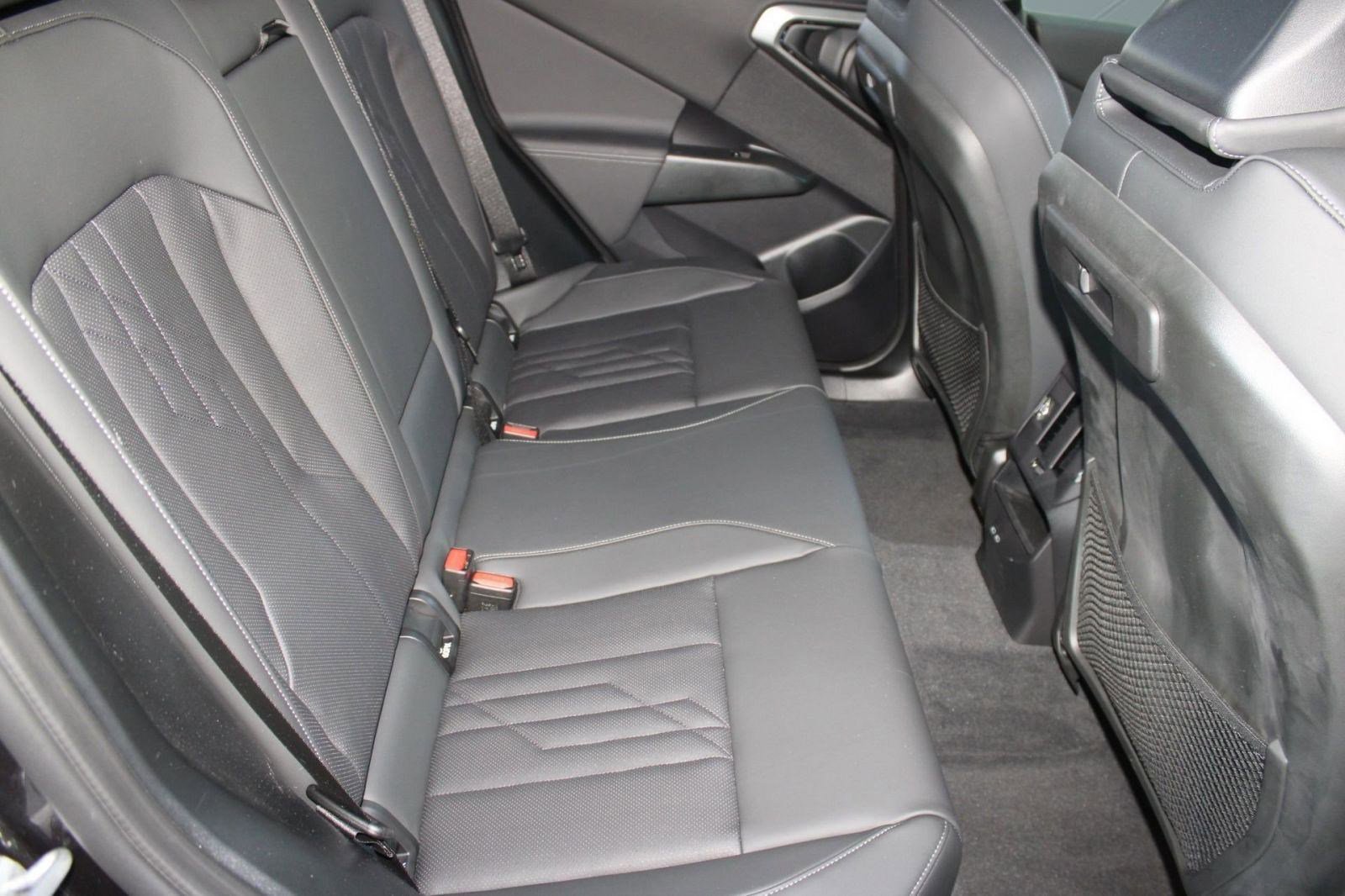 Certified 2025 BMW X3 xDrive30i w/ Premium Package image 32