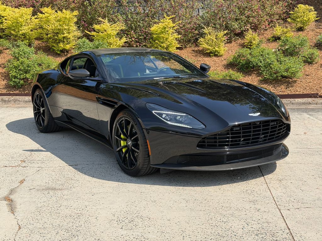 Used 2019 Aston Martin DB11 AMR image 1