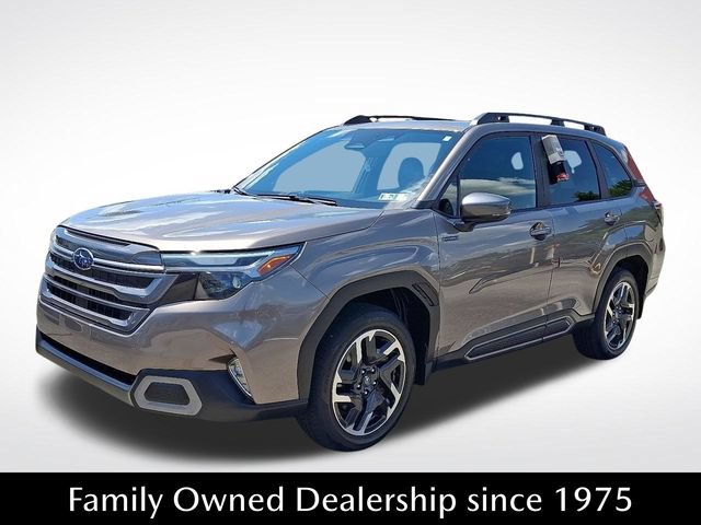 Used 2025 Subaru Forester Limited AWD/4WD image 3
