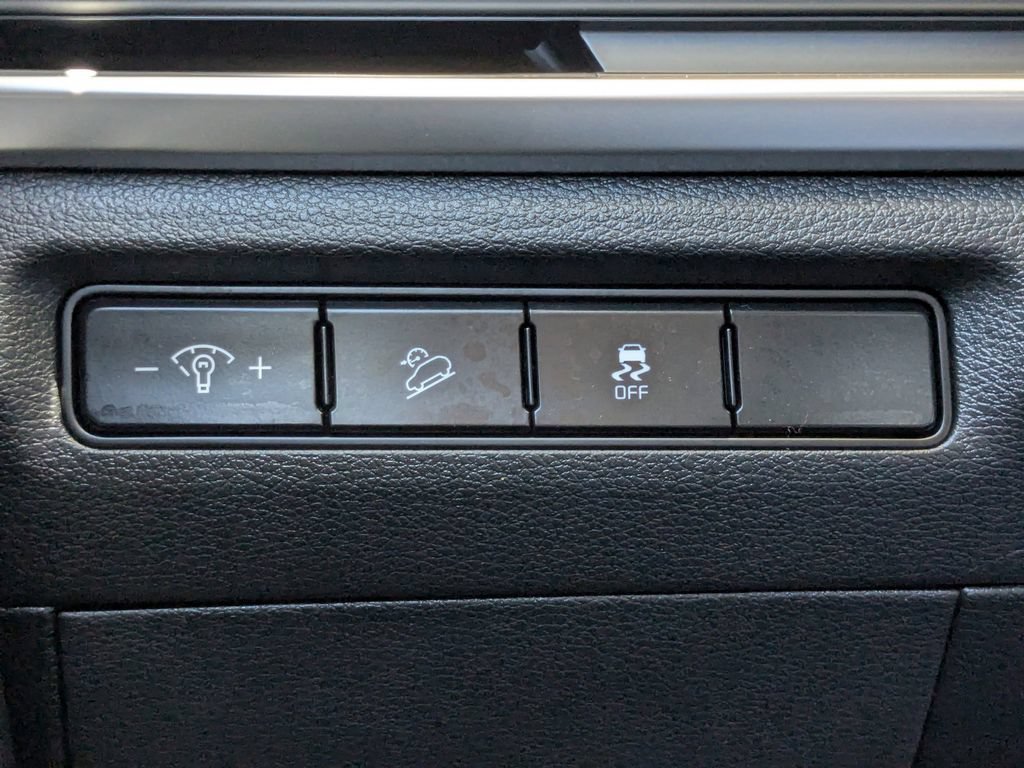 Used 2023 Kia Telluride S FWD image 38