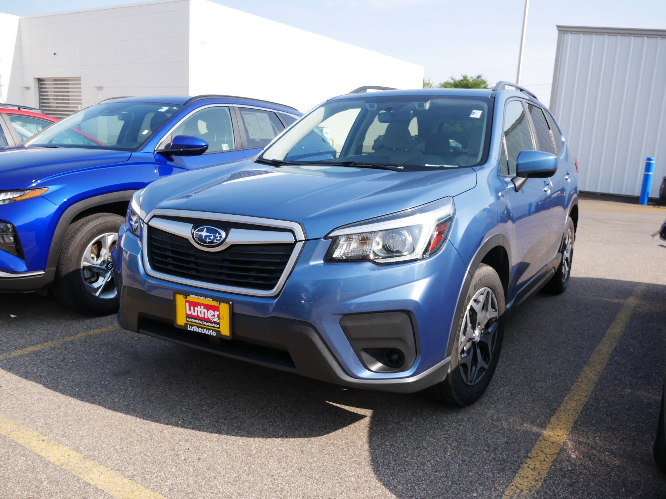 Used 2020 Subaru Forester Premium w/ Popular Package #1 AWD/4WD image 2