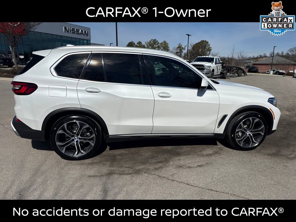 Used 2022 BMW X5 sDrive40i w/ Executive Package video 3