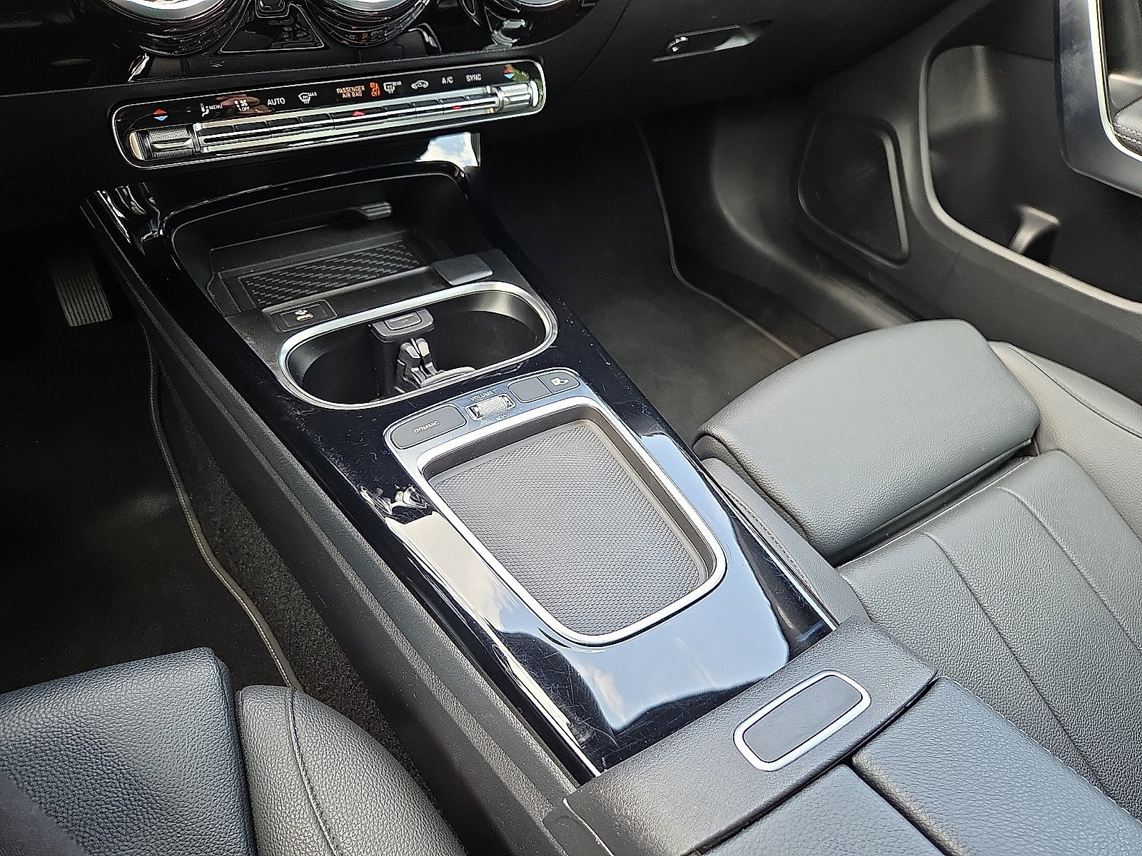 Used 2025 Mercedes-Benz CLA 250 4MATIC image 25