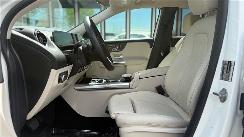 Used 2021 Mercedes-Benz GLA 250 4MATIC image 11