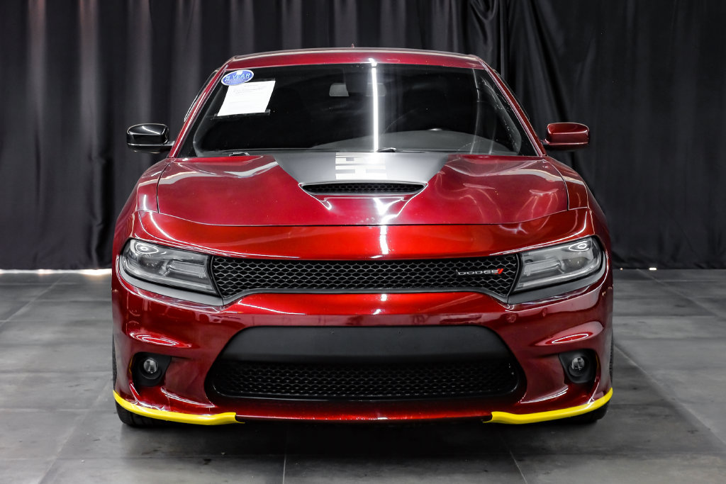 Used 2019 Dodge Charger R/T w/ Blacktop Package RWD image 5
