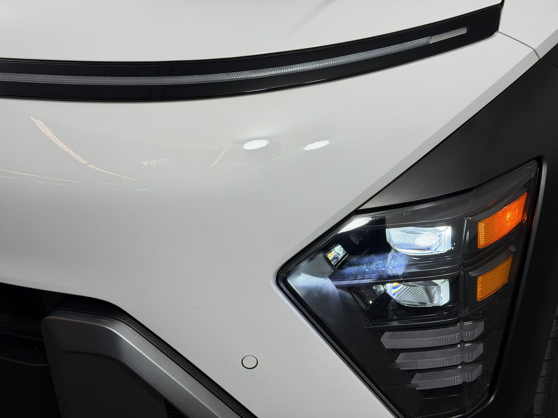Used 2025 Hyundai Kona Limited AWD/4WD image 11