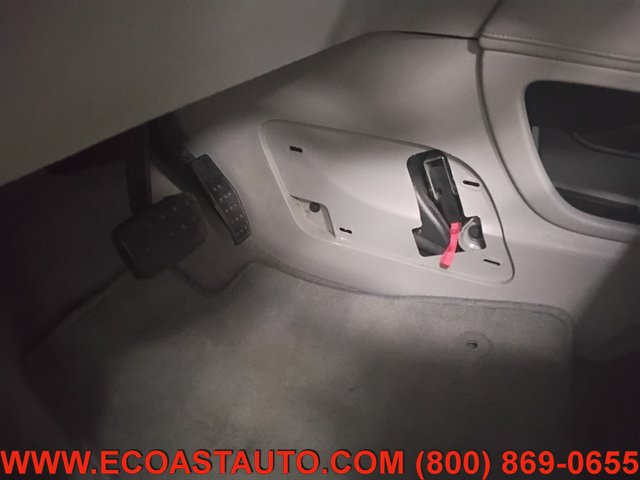 Used 2020 GMC Acadia SLT w/ LPO, Cargo Package FWD image 18