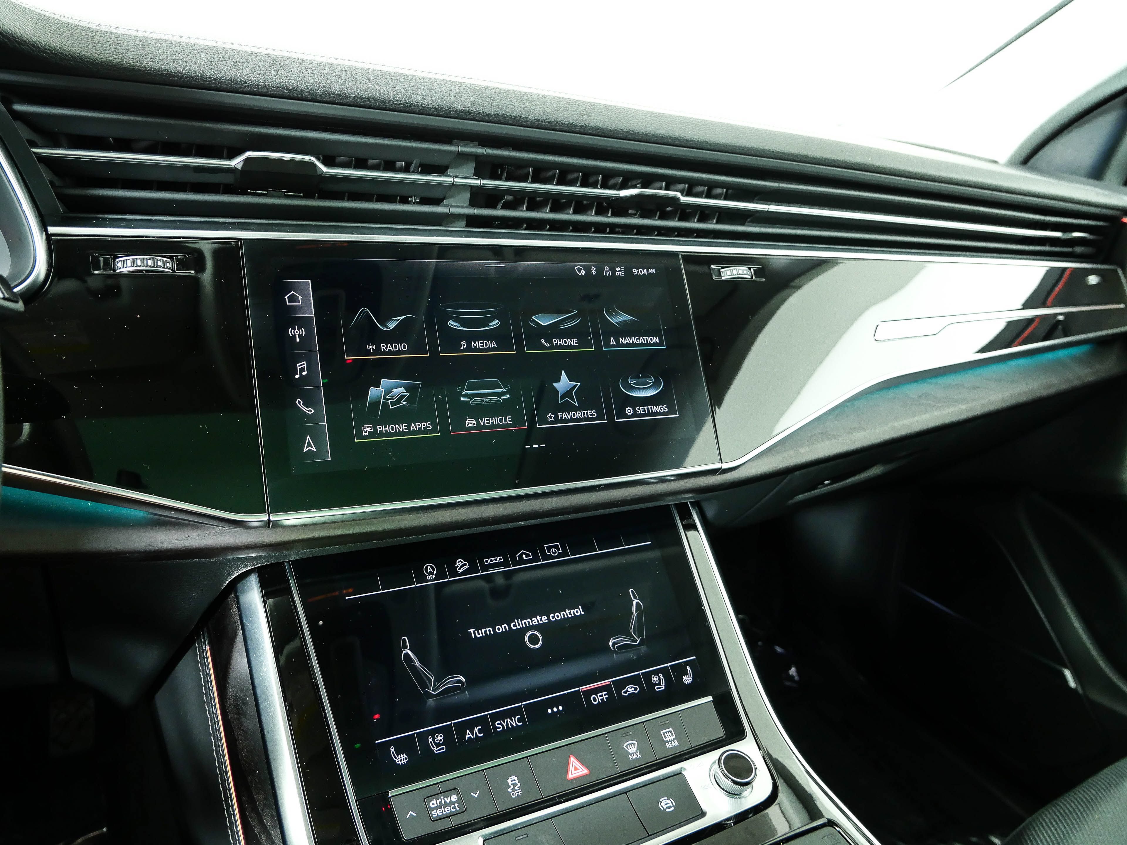 Used 2023 Audi Q8 Premium Plus w/ Premium Plus Package AWD/4WD image 13