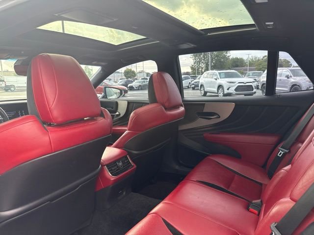 Used 2018 Lexus LS 500 F Sport w/ Accessory Package (Z2) AWD/4WD image 28