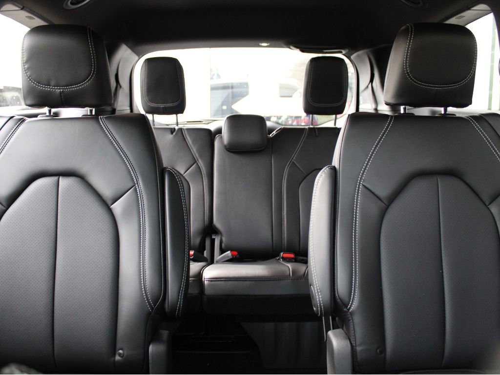 New 2026 Chrysler Pacifica Select image 35