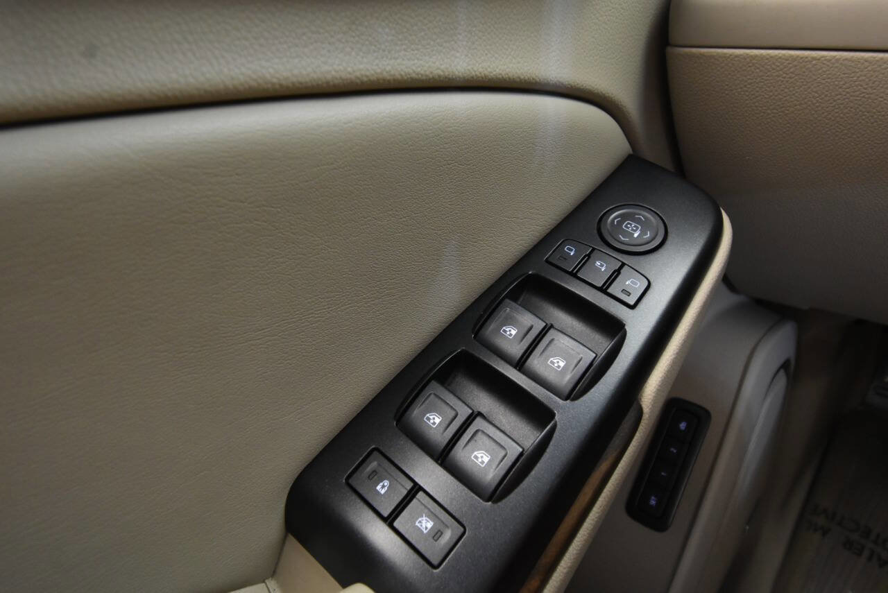 Used 2019 GMC Yukon XL Denali w/ Denali Ultimate Package image 36