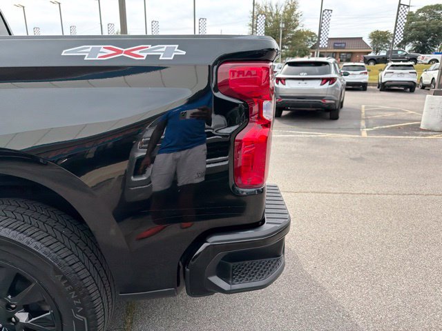 Used 2024 Chevrolet Silverado 1500 Custom AWD/4WD image 34