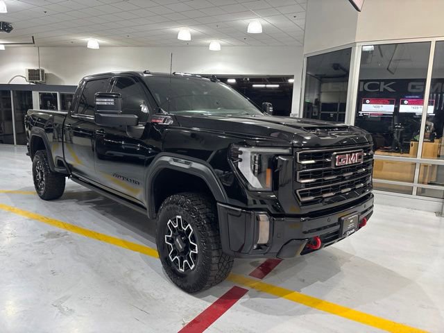 Used 2024 GMC Sierra 2500 AT4X AWD/4WD image 4