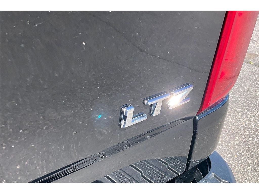 Used 2020 Chevrolet Silverado 3500 LTZ w/ LTZ Premium Package AWD/4WD image 9