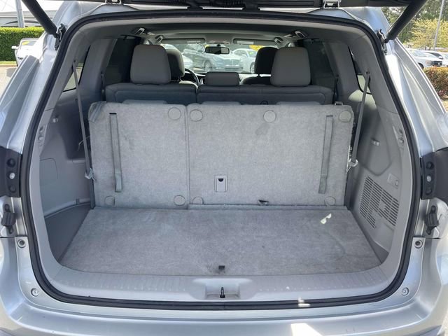Used 2015 Toyota Highlander XLE image 19