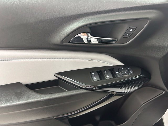 Used 2025 Chevrolet Trax LT w/ LT Convenience Package FWD image 17