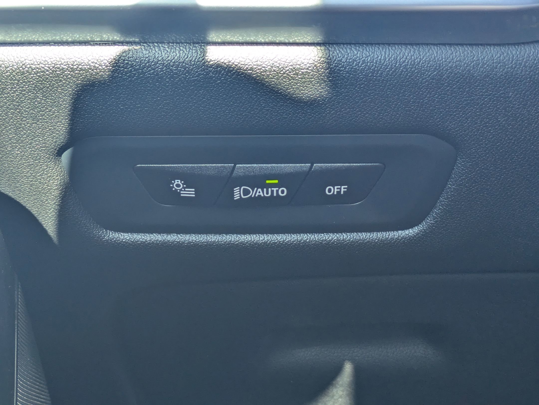 Used 2024 BMW X5 xDrive40i w/ Premium Package image 17