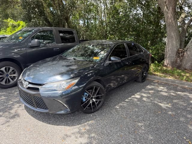 Used 2017 Toyota Camry SE FWD image 6