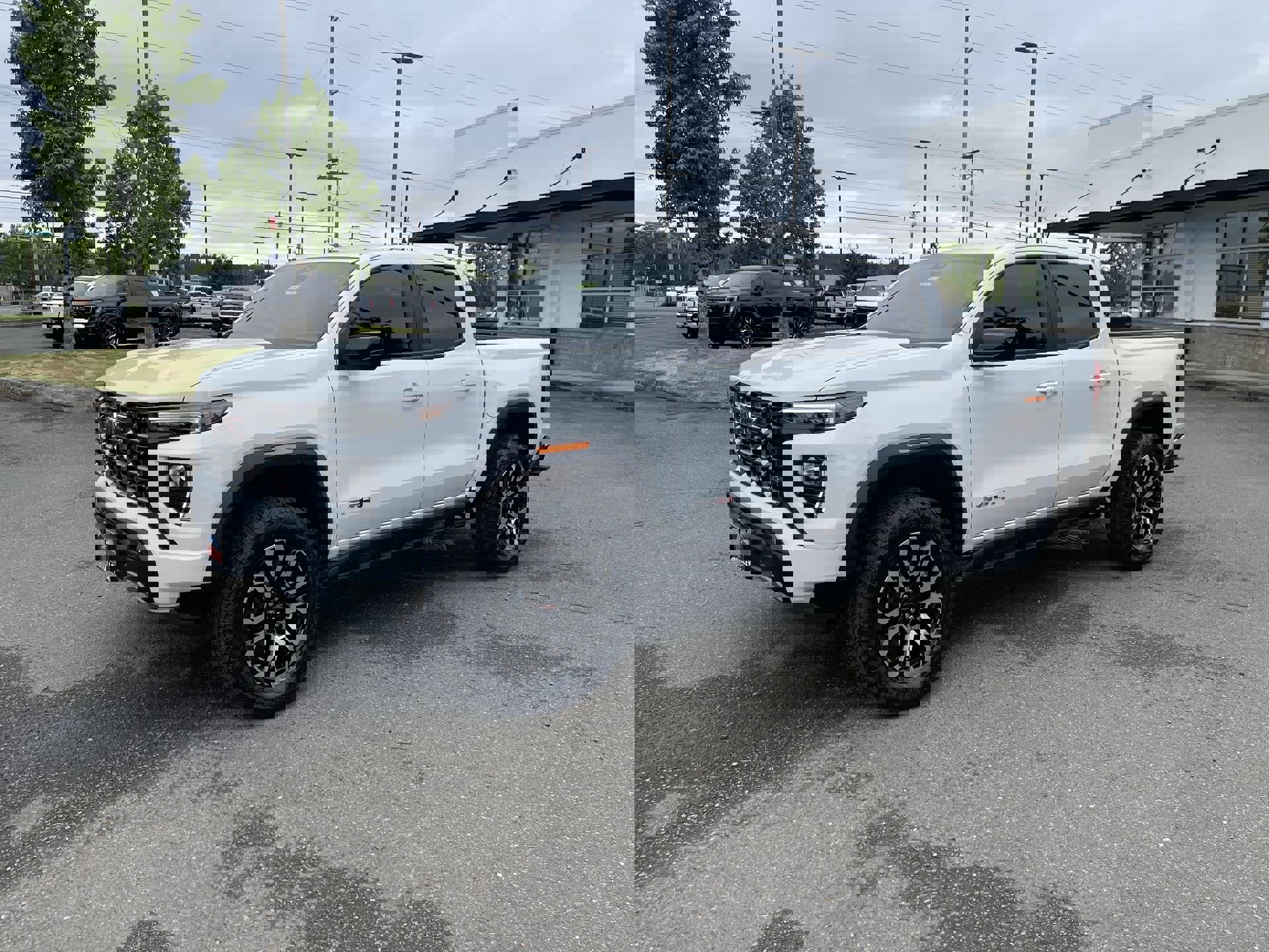 New 2025 GMC Canyon AT4 w/ Nightfall Edition image 75