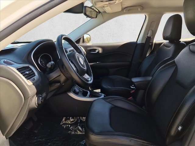 Used 2020 Jeep Compass Latitude AWD/4WD image 15