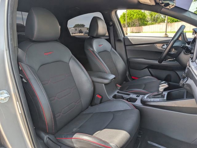 Used 2022 Kia Forte GT w/ GT Technology Package image 26