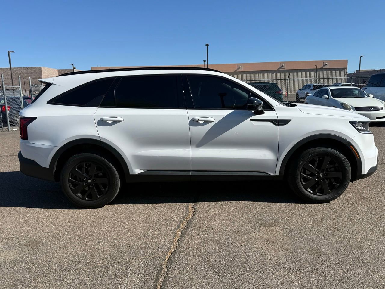 Used 2021 Kia Sorento S w/ Panoramic Sunroof Package image 4