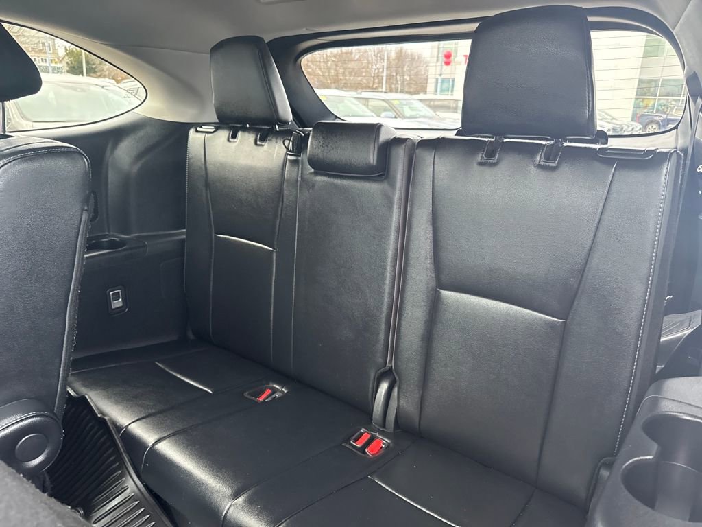 Used 2024 Toyota Highlander Platinum image 42