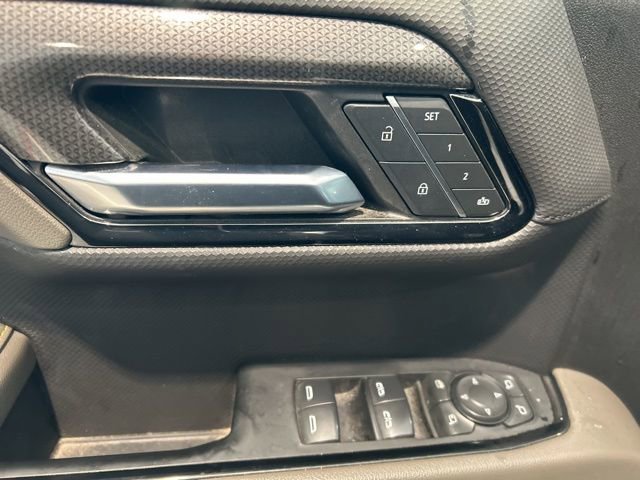 Used 2023 Chevrolet Silverado 1500 ZR2 w/ Technology Package image 9